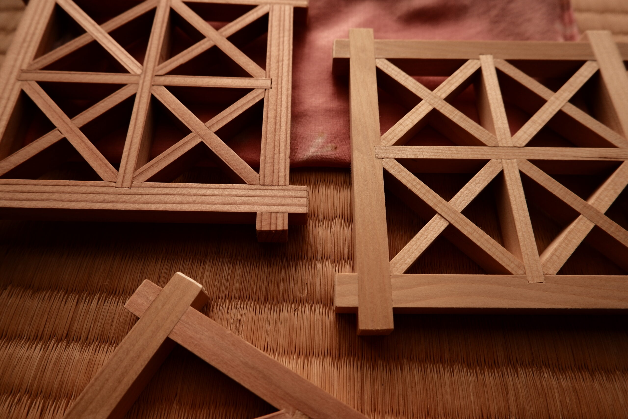 Kumiko frost crystal wood coaster - Image 3