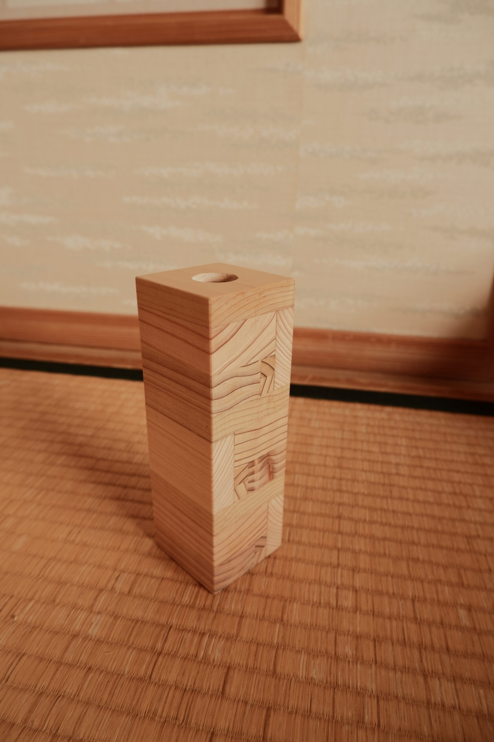 Quiet stem wood vessel (L)
