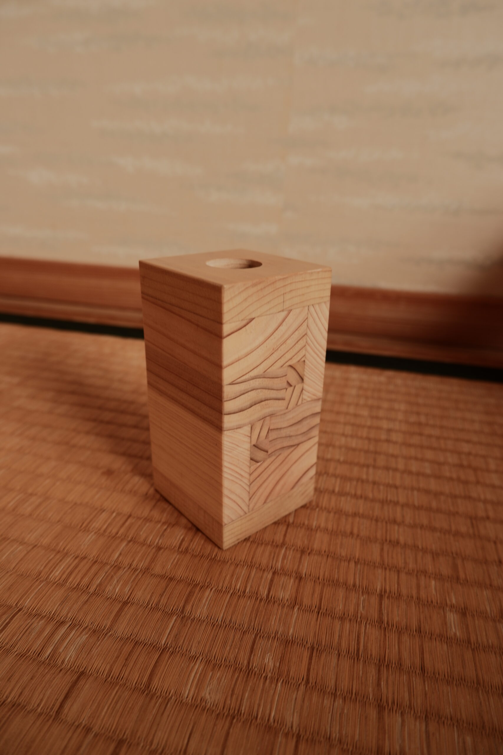 Quiet stem wood vessel (M)
